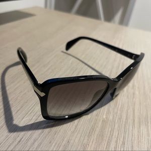 Sunglasses for sale good condition